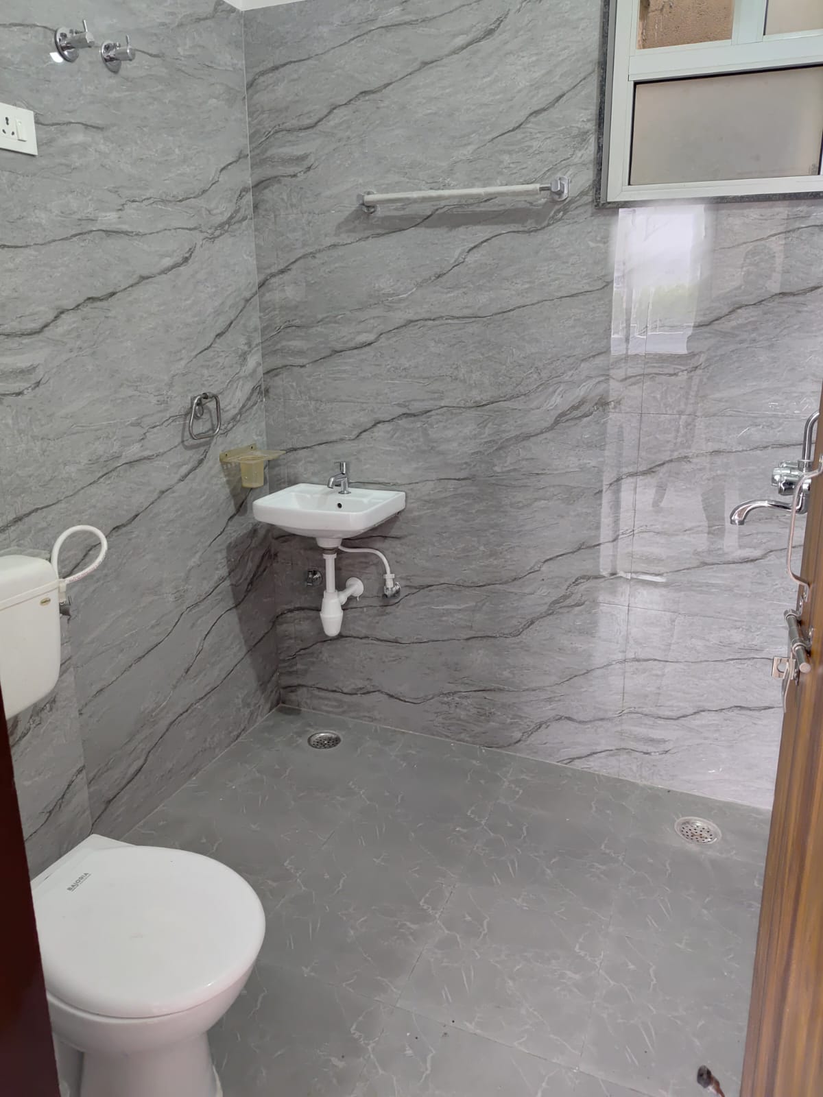 2BHK Semi-Furnished Flat for Rent in Manyawas, Mansarovar-Mansarover-Jaipur